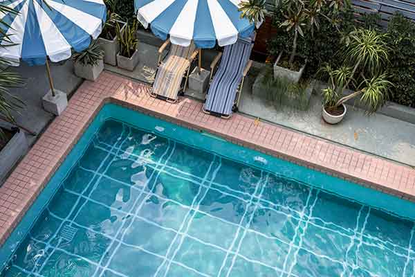 Piscine enterrée en kit installée en Nouvelle-Aquitaine